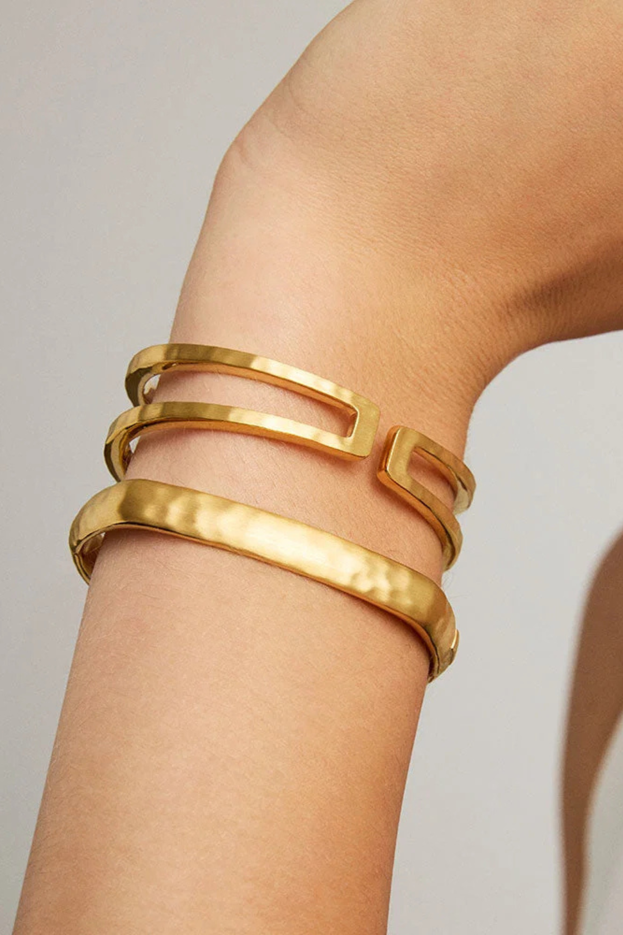 Mara Hinged Bangle-Bracelet-Vixen Collection, Day Spa and Women's Boutique Located in Seattle, Washington