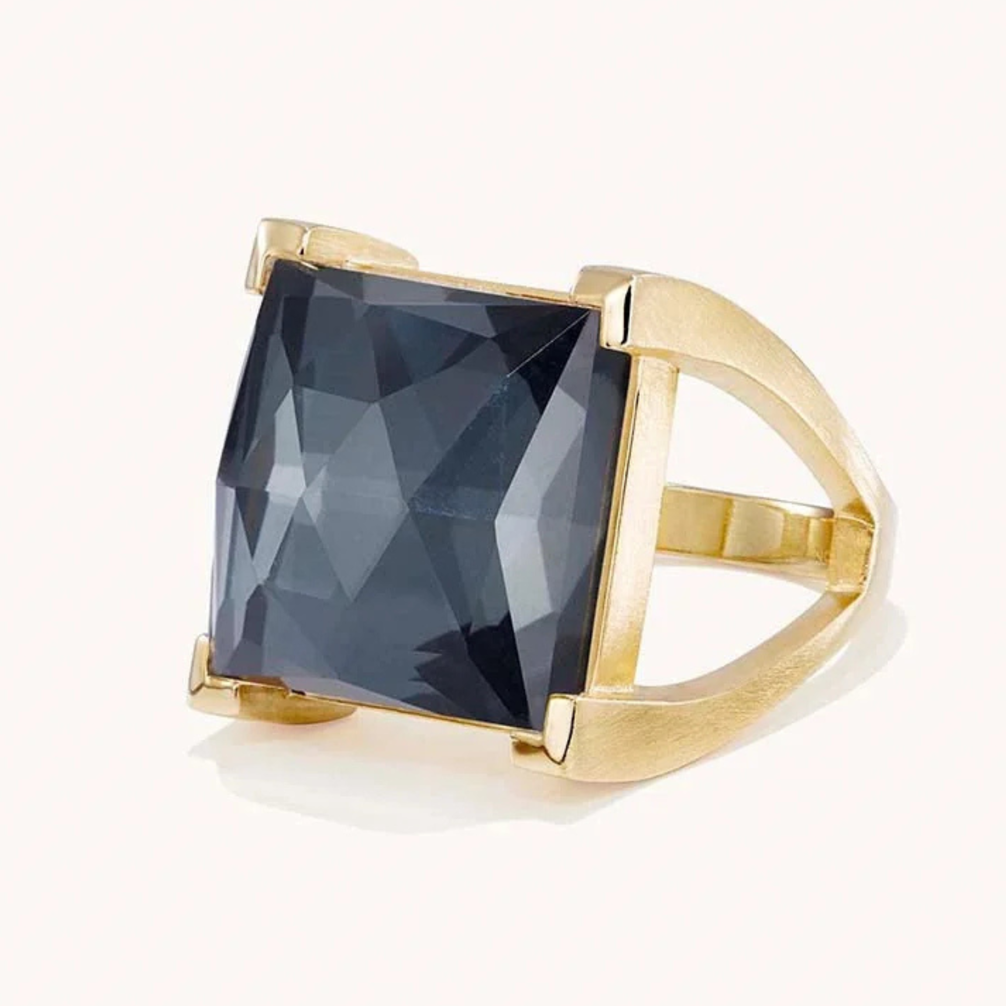 Plaza Ring-Rings-Vixen Collection, Day Spa and Women's Boutique Located in Seattle, Washington