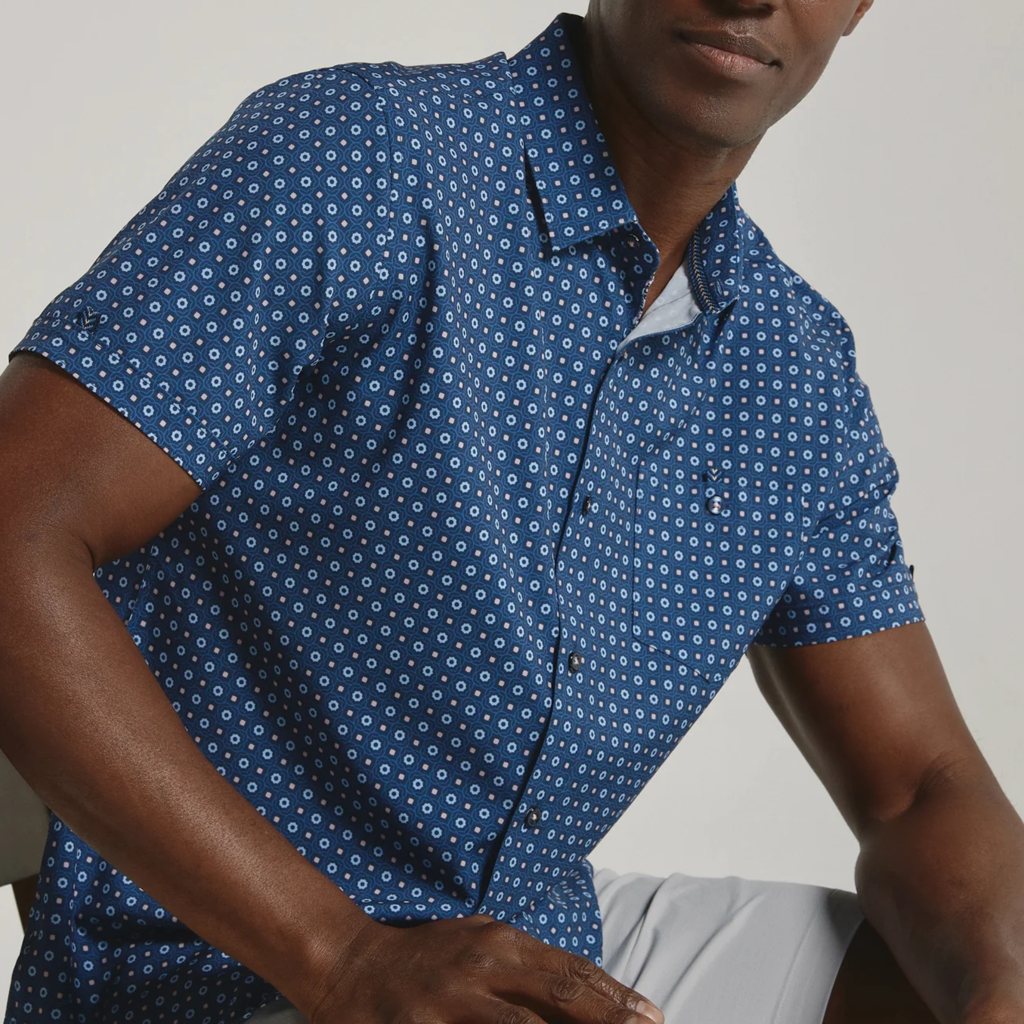 Roche Short Sleeve Shirt-Men's Tops-Vixen Collection, Day Spa and Women's Boutique Located in Seattle, Washington