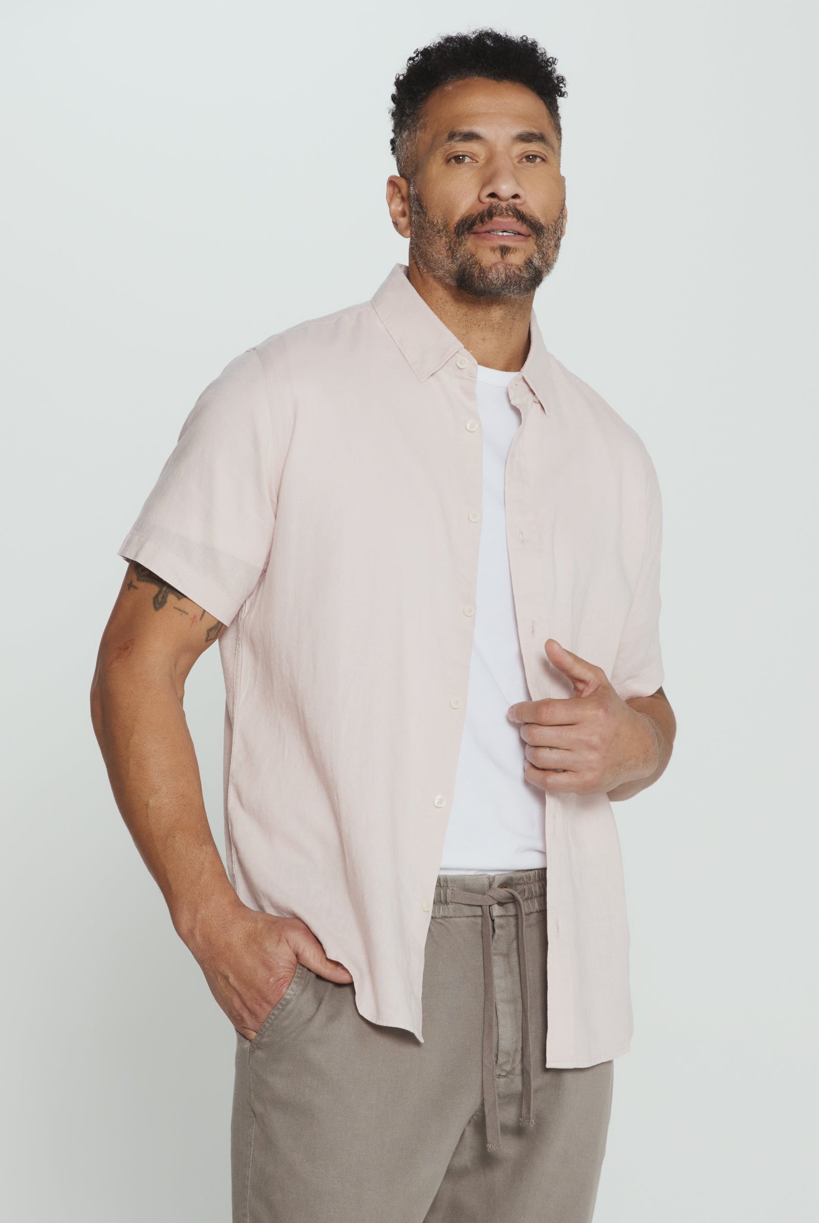 Oasis Short Sleeve Shirt-Men's Tops-Vixen Collection, Day Spa and Women's Boutique Located in Seattle, Washington