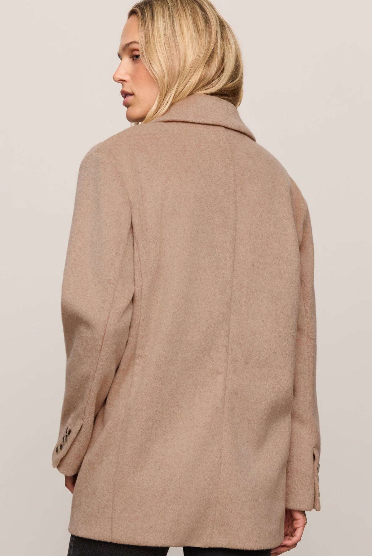 Hutton Oversize Blazer-Outerwear-Vixen Collection, Day Spa and Women's Boutique Located in Seattle, Washington