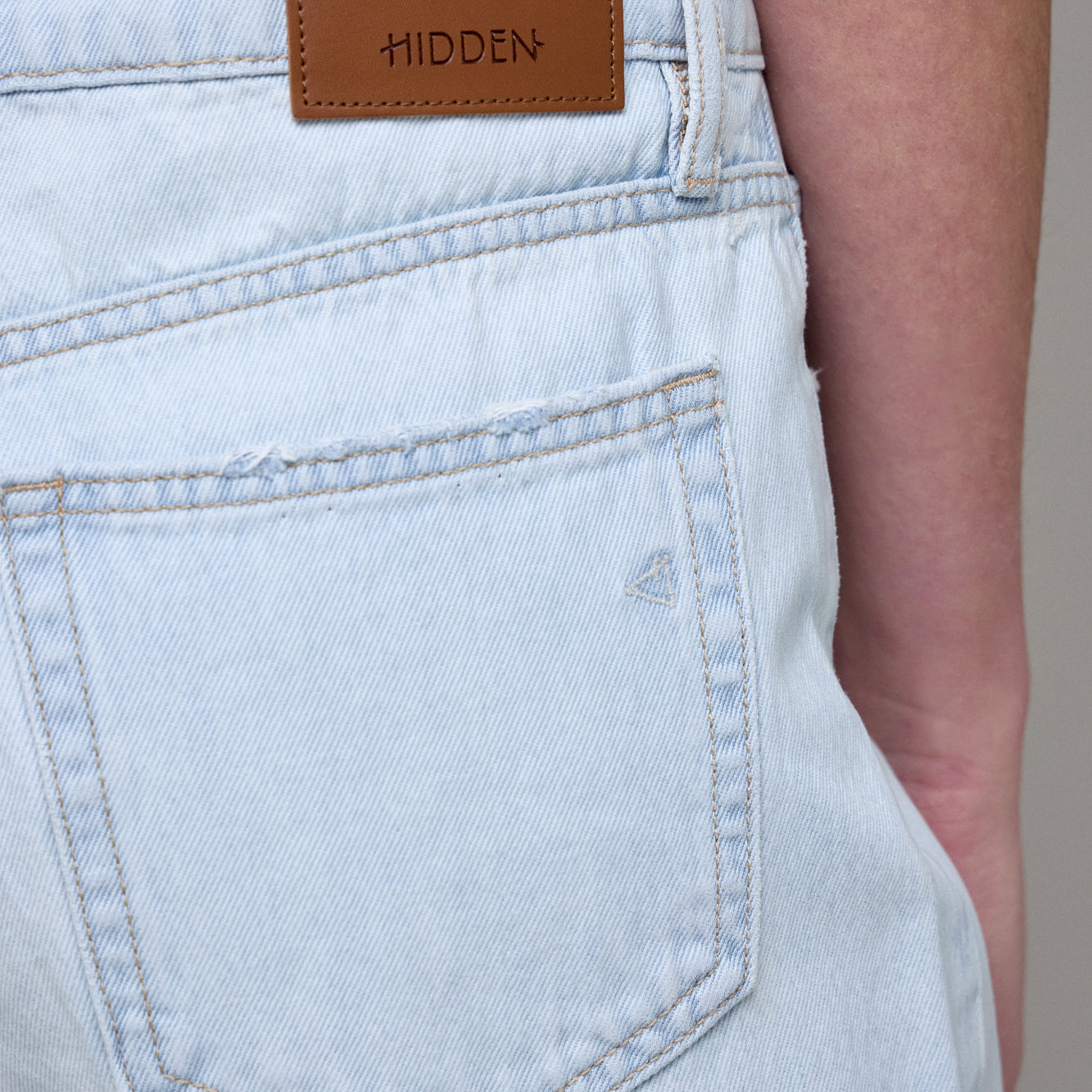 Alyx 90's Baggy Jeans-Denim-Vixen Collection, Day Spa and Women's Boutique Located in Seattle, Washington