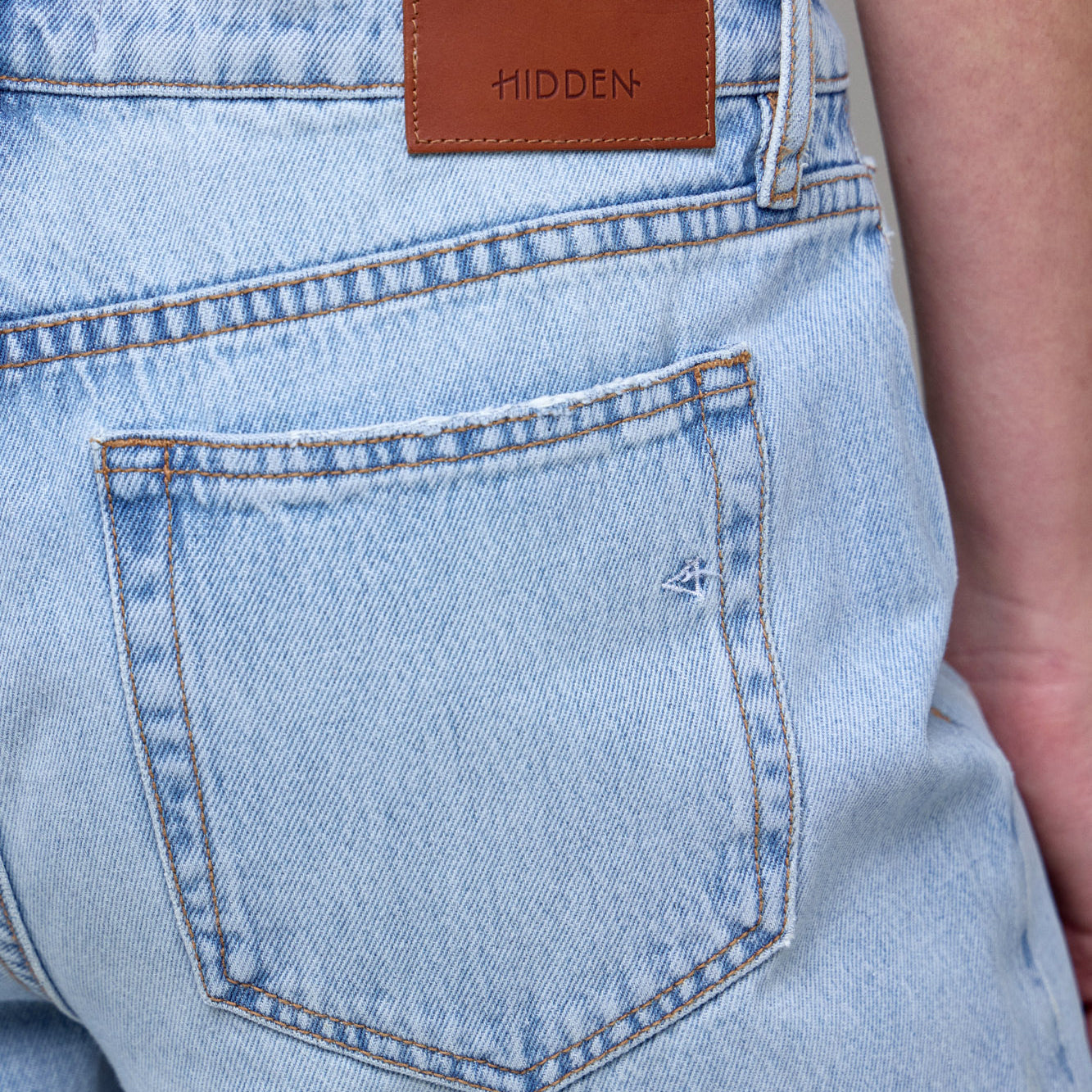 Logan Seamed Dad Jean-Denim-Vixen Collection, Day Spa and Women's Boutique Located in Seattle, Washington