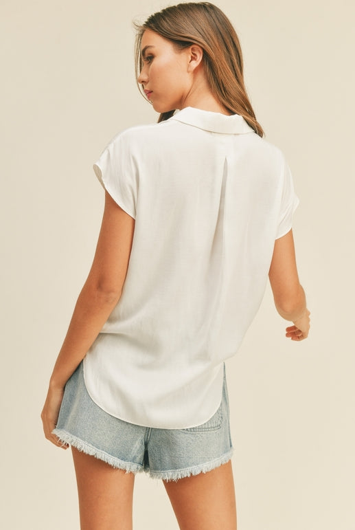 Seabreeze Button Down-Short Sleeves-Vixen Collection, Day Spa and Women's Boutique Located in Seattle, Washington