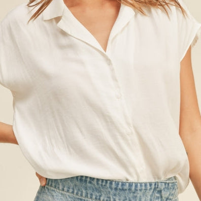 Seabreeze Button Down-Short Sleeves-Vixen Collection, Day Spa and Women's Boutique Located in Seattle, Washington