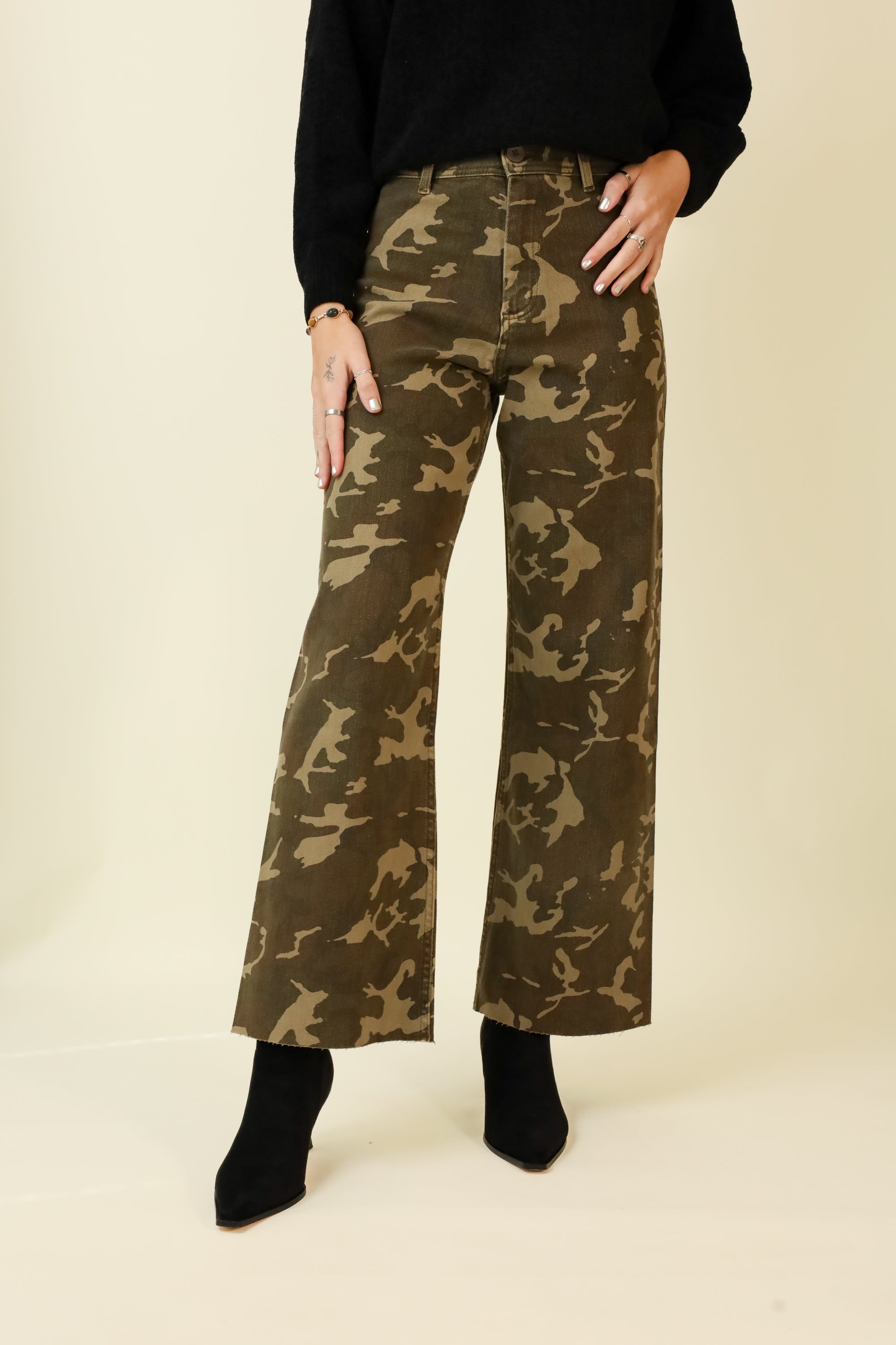 Women's Camo Wide Leg Pants | Vixen Collection