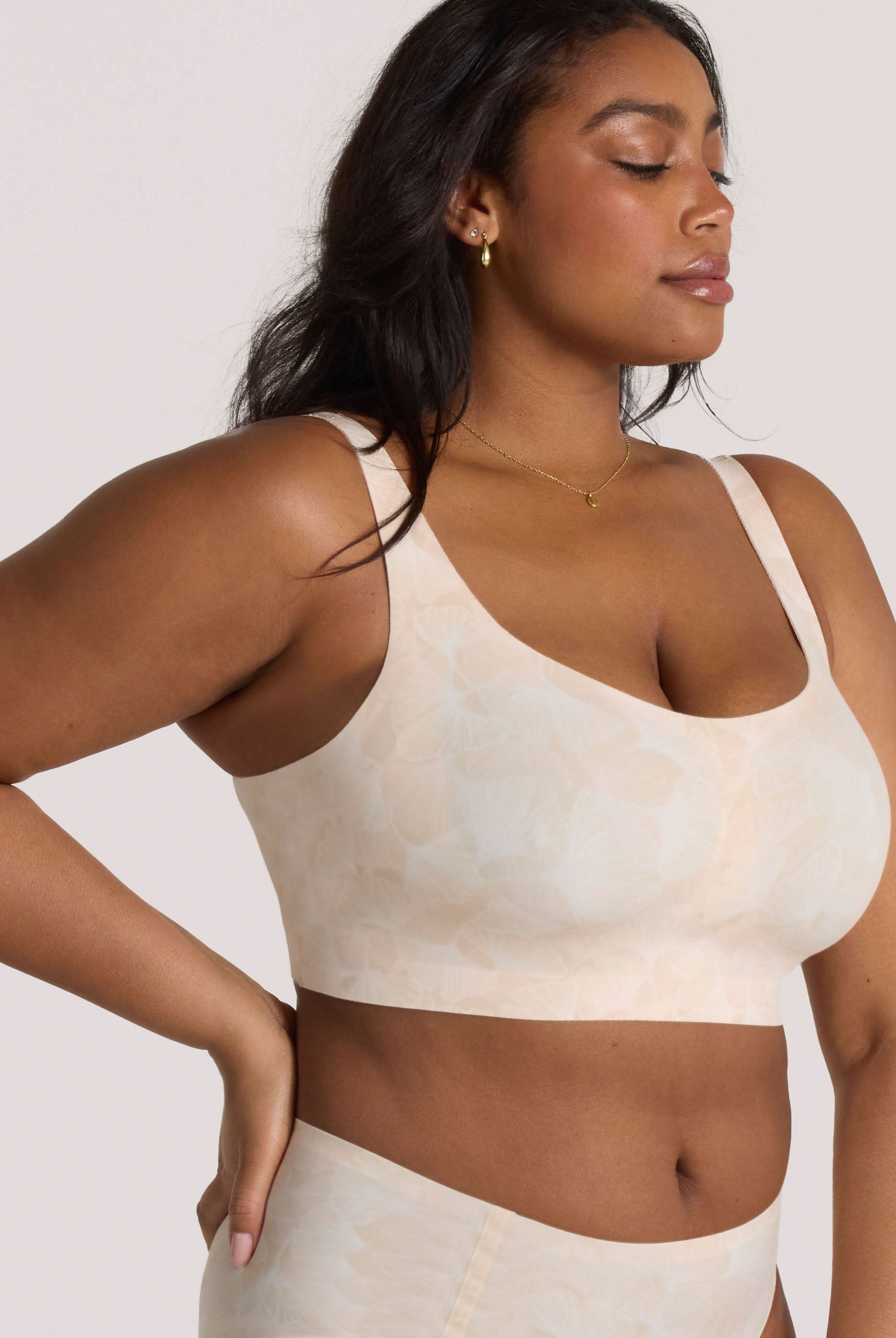 Bobbie Scoop Bra-Bras-Vixen Collection, Day Spa and Women's Boutique Located in Seattle, Washington