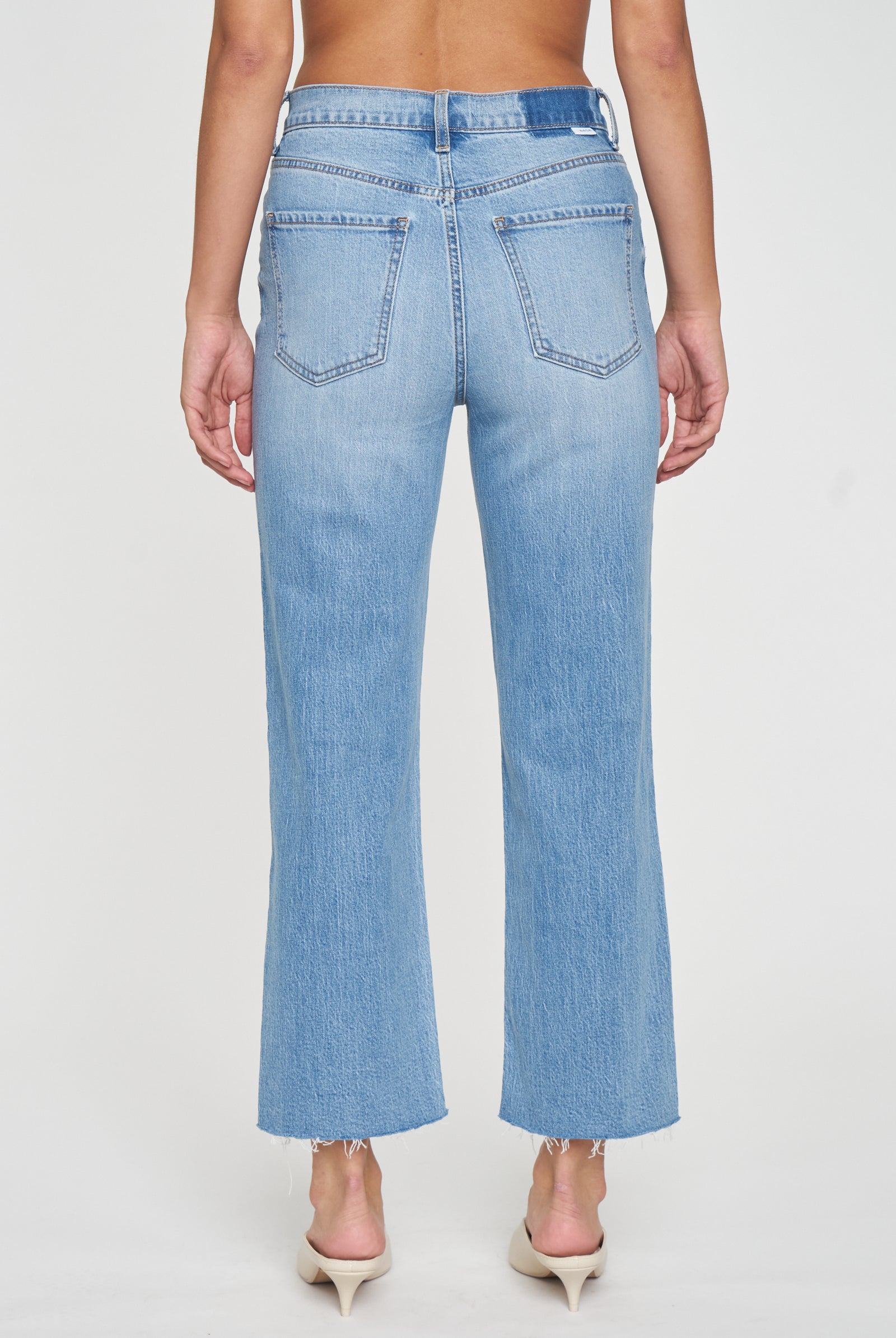 Daze Sundaze Crop Jeans-Denim-Vixen Collection, Day Spa and Women's Boutique Located in Seattle, Washington