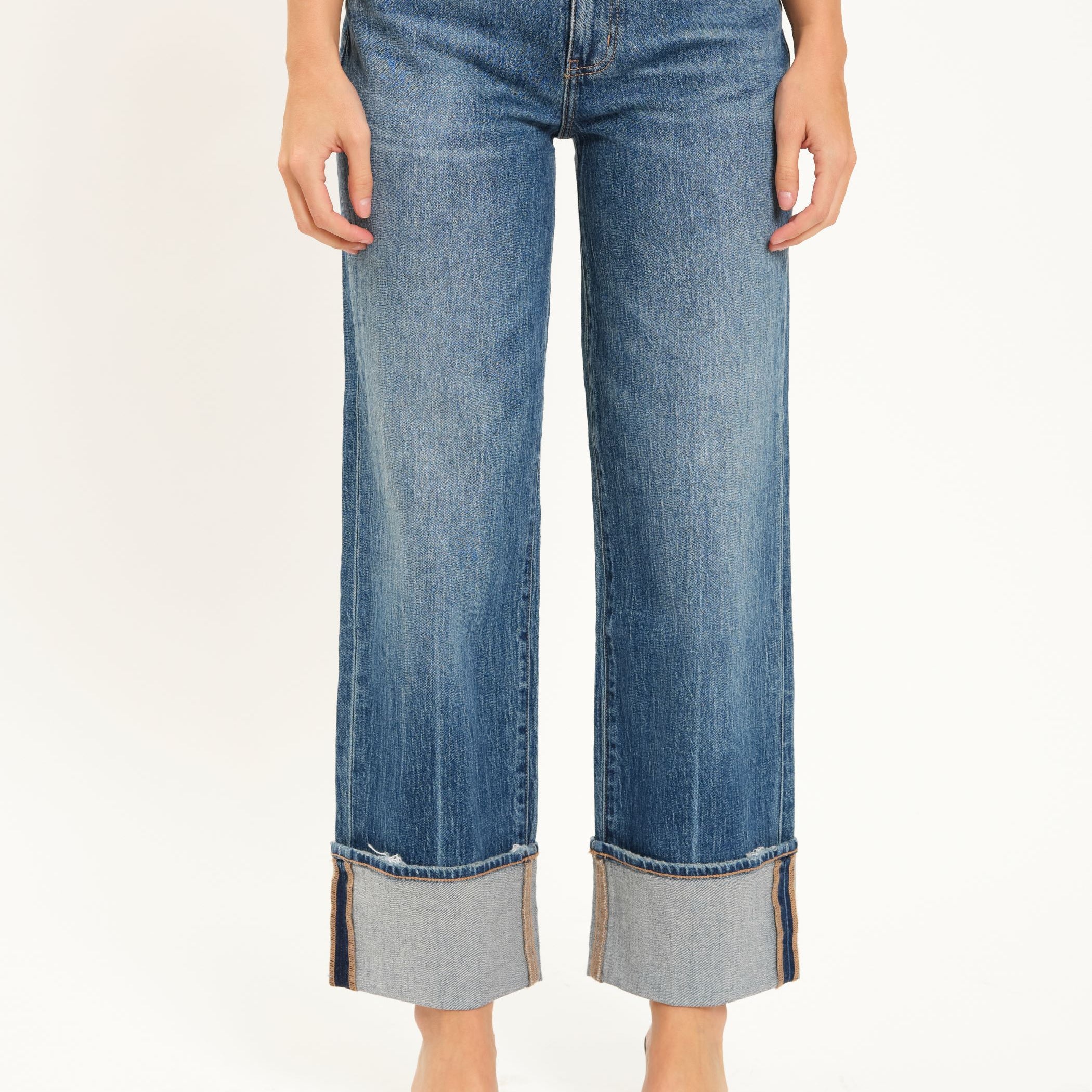 DAZE Eastside-Denim-Vixen Collection, Day Spa and Women's Boutique Located in Seattle, Washington