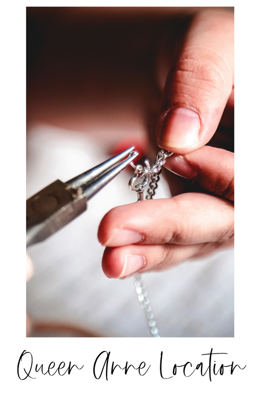 Permanent Jewelry Appointment-Permanent Jewelry-Vixen Collection, Day Spa and Women's Boutique Located in Seattle, Washington