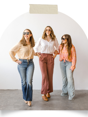 Image of Models at Vixen Collection Storefront in Seattle, WA