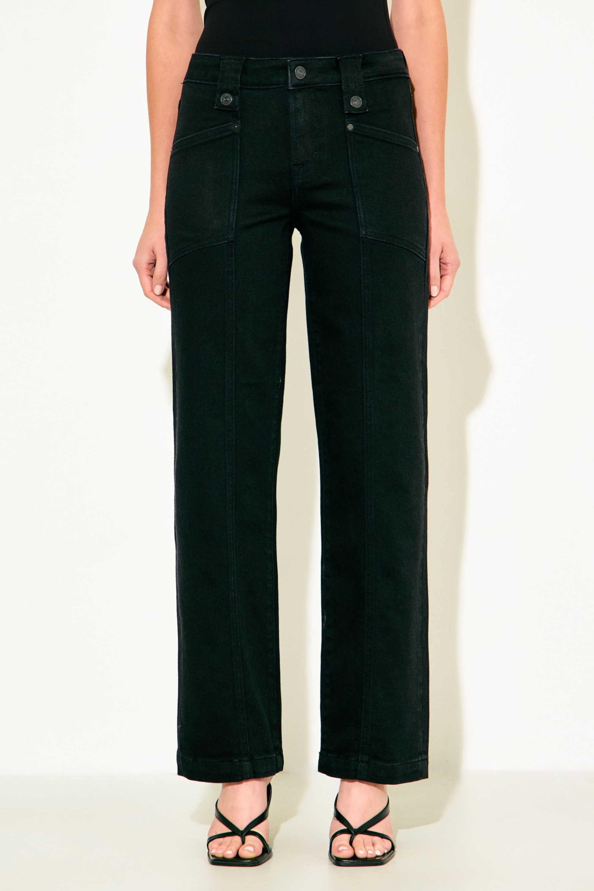 Hidden Ella Classic Straight Leg-Denim-Vixen Collection, Day Spa and Women's Boutique Located in Seattle, Washington