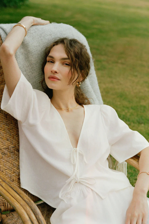 La Belle Linen Top-Short Sleeves-Vixen Collection, Day Spa and Women's Boutique Located in Seattle, Washington