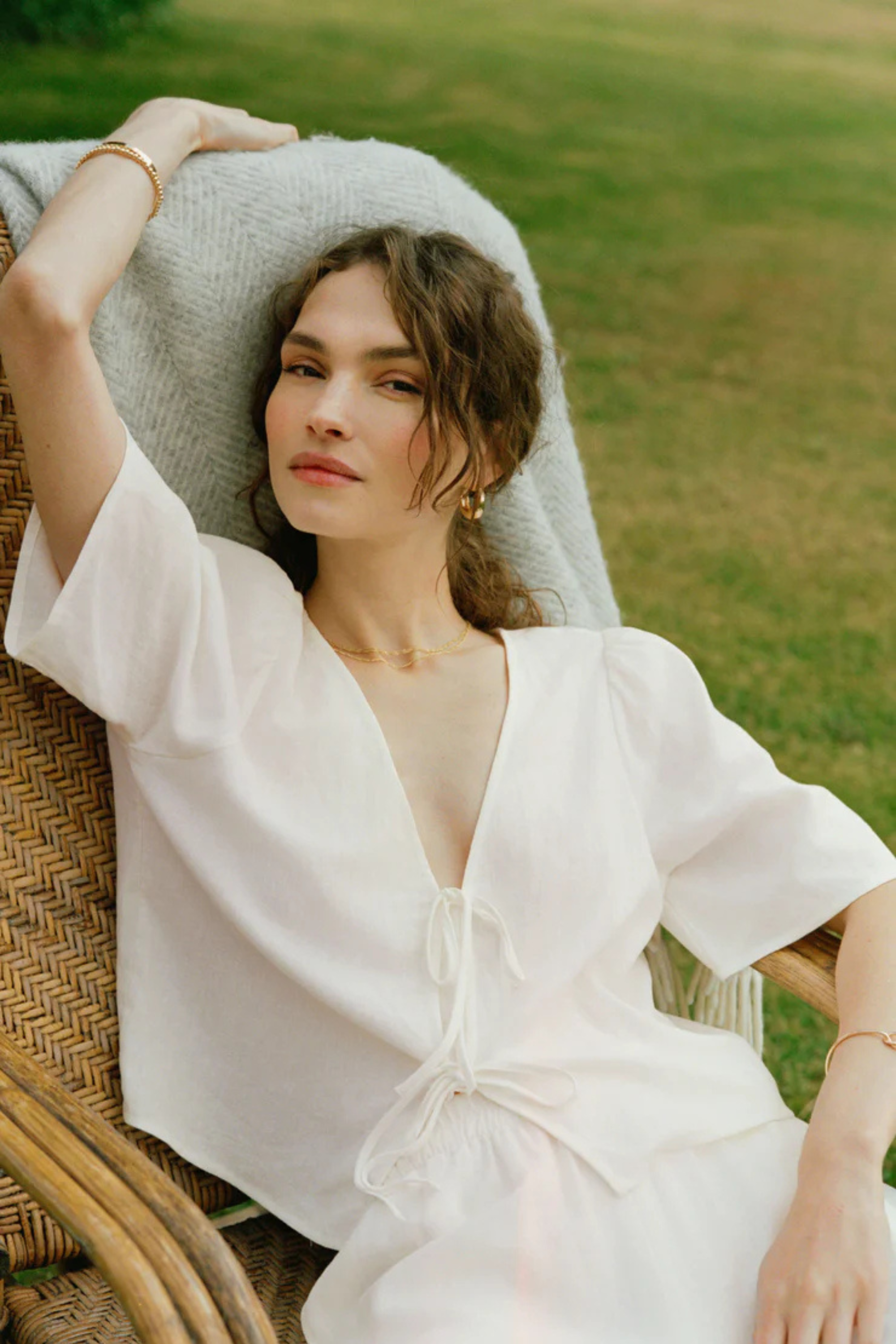 La Belle Linen Top-Short Sleeves-Vixen Collection, Day Spa and Women's Boutique Located in Seattle, Washington