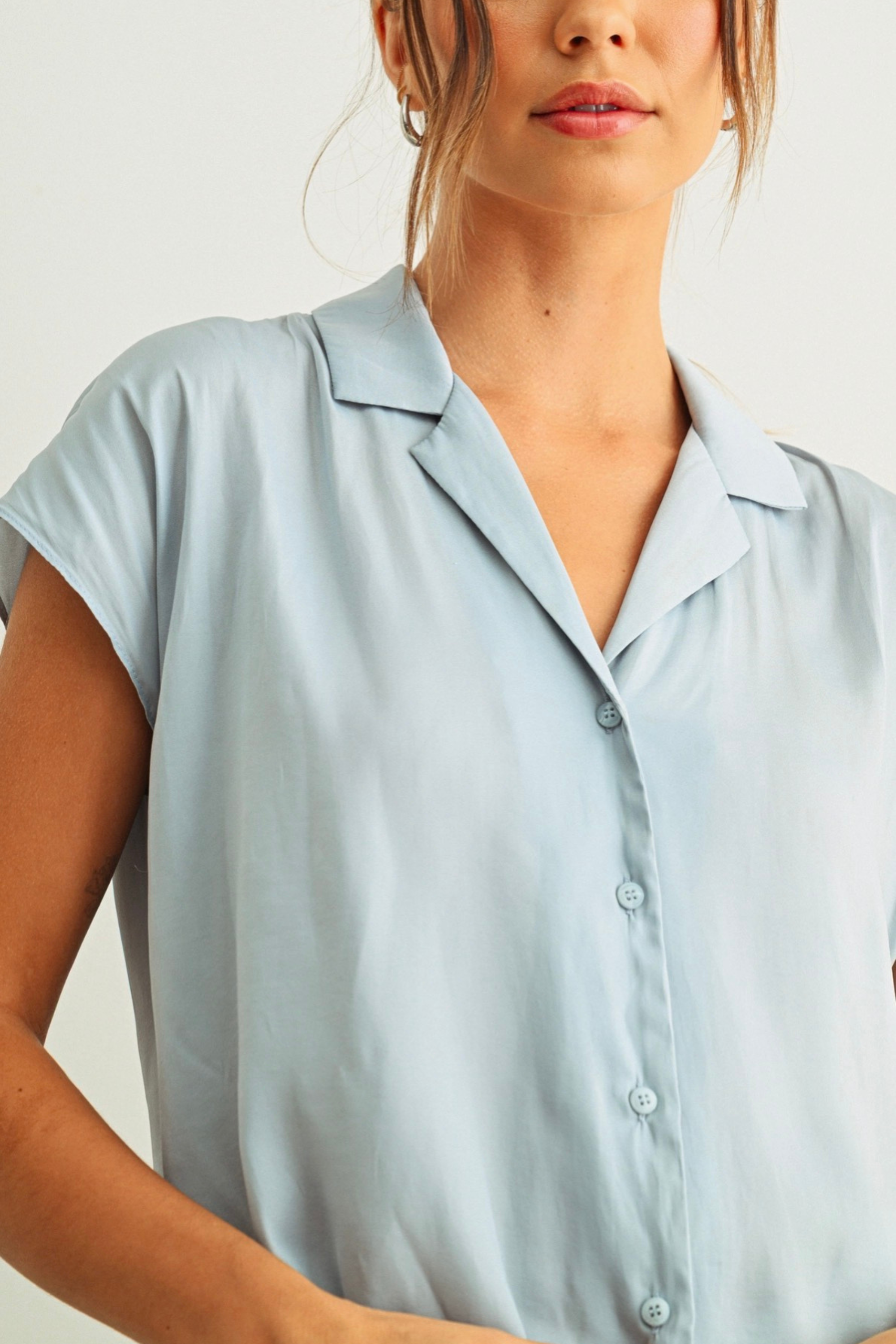 Seabreeze Button Down-Short Sleeves-Vixen Collection, Day Spa and Women's Boutique Located in Seattle, Washington