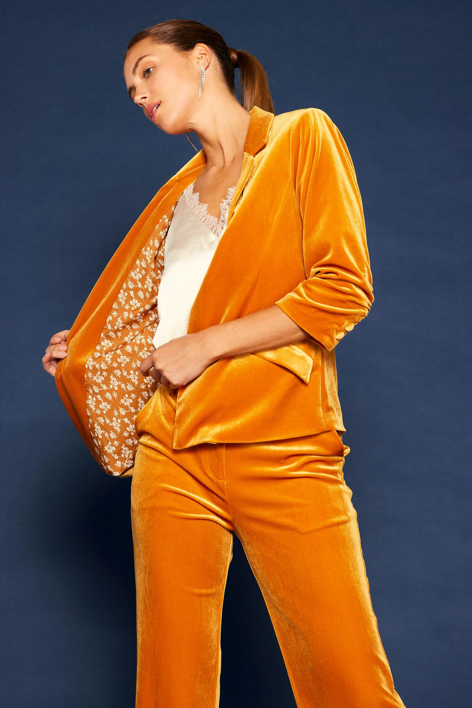 Charlize Velvet Blazer-Blazers-Vixen Collection, Day Spa and Women's Boutique Located in Seattle, Washington