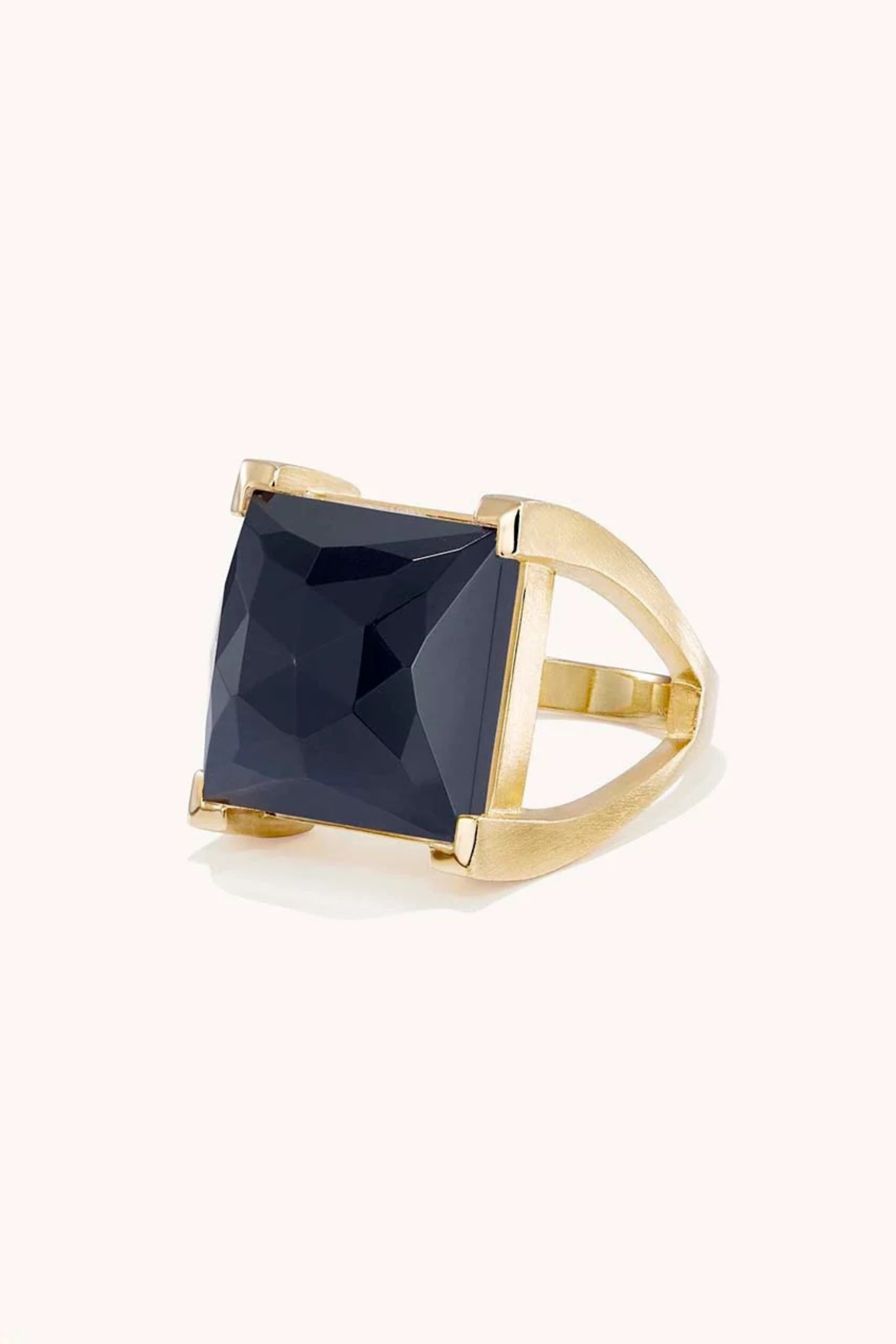 Plaza Ring-Rings-Vixen Collection, Day Spa and Women's Boutique Located in Seattle, Washington