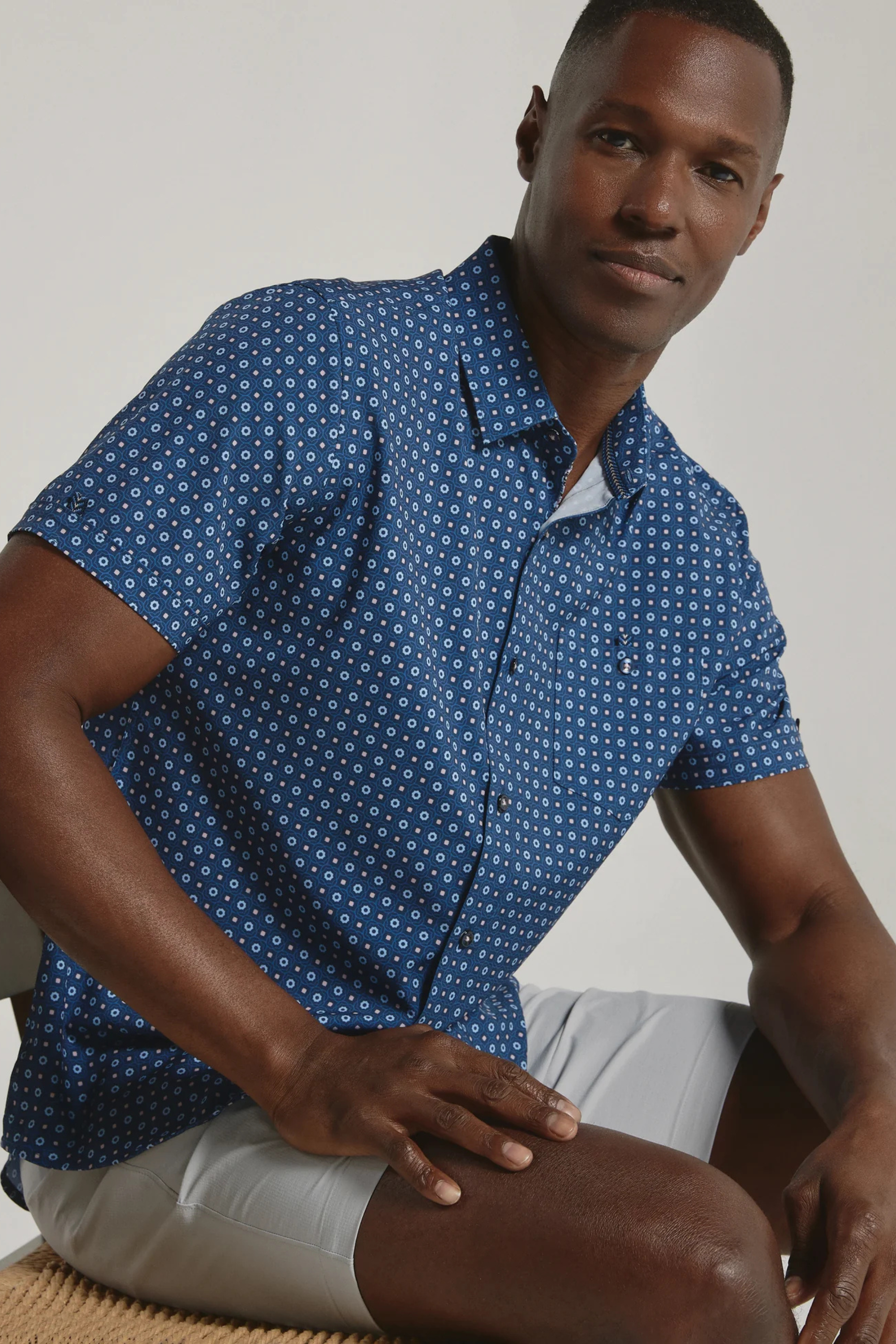 Roche Short Sleeve Shirt-Men's Tops-Vixen Collection, Day Spa and Women's Boutique Located in Seattle, Washington