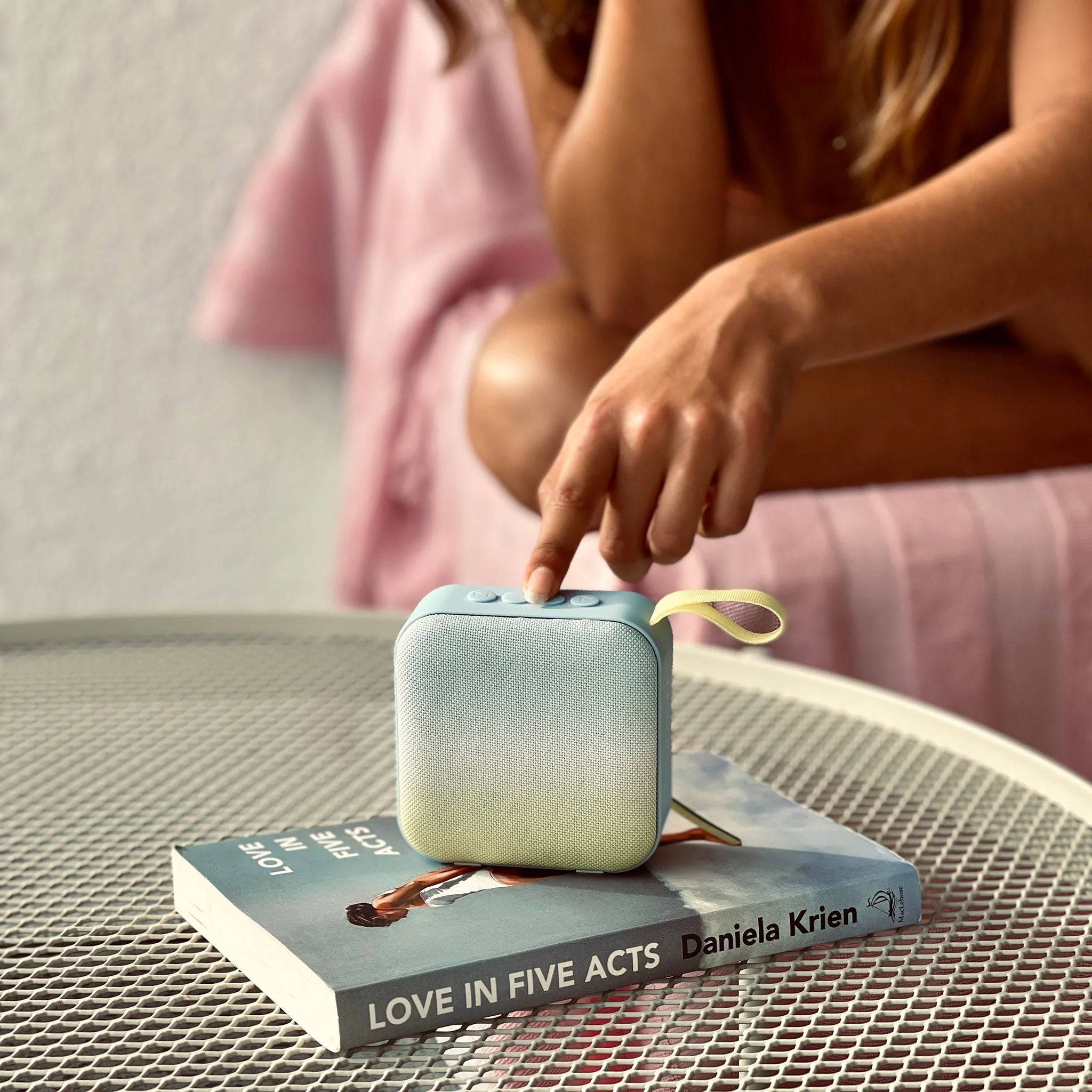 Travel Speaker Ocean Ombre-Home + Gifts-Vixen Collection, Day Spa and Women's Boutique Located in Seattle, Washington
