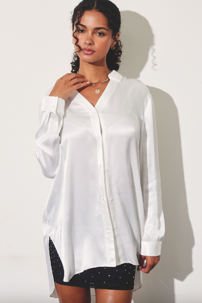 Take It Easy Slightly Long Shirt-Long Sleeves-Vixen Collection, Day Spa and Women's Boutique Located in Seattle, Washington