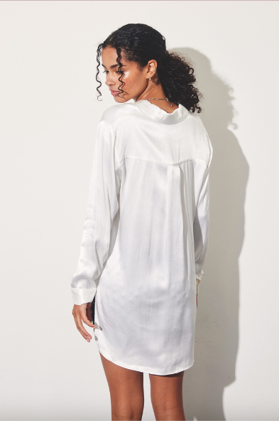 Take It Easy Slightly Long Shirt-Long Sleeves-Vixen Collection, Day Spa and Women's Boutique Located in Seattle, Washington