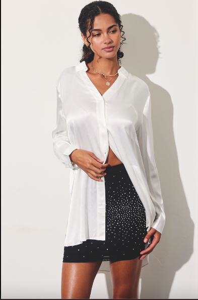 Take It Easy Slightly Long Shirt-Long Sleeves-Vixen Collection, Day Spa and Women's Boutique Located in Seattle, Washington