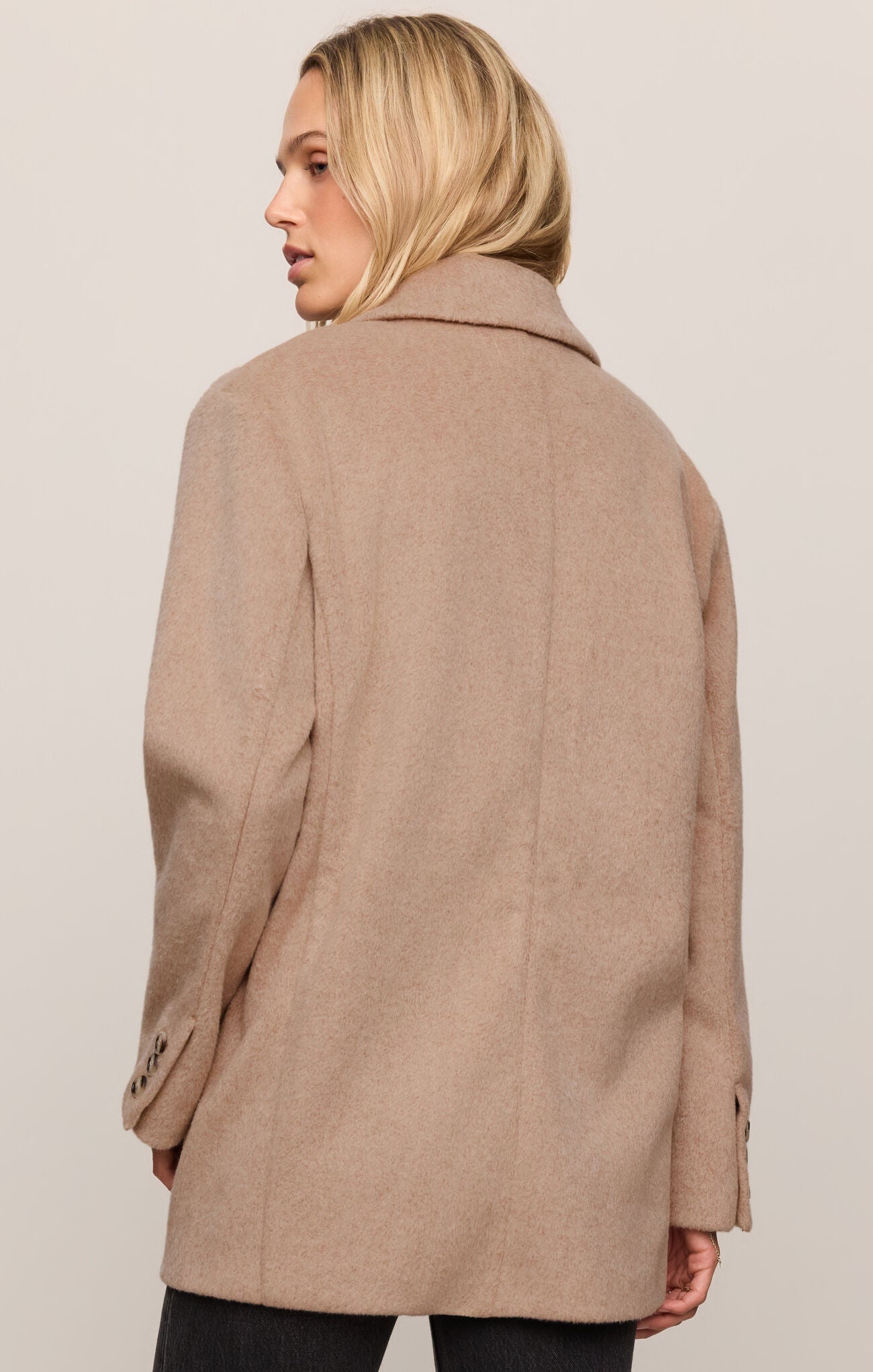 Hutton Oversize Blazer-Outerwear-Vixen Collection, Day Spa and Women's Boutique Located in Seattle, Washington