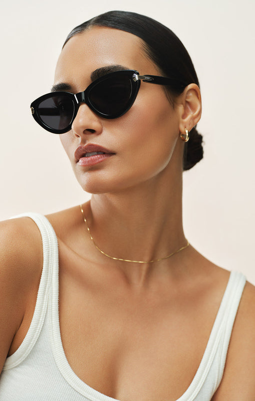 Coastline Sunnies-Sunglasses-Vixen Collection, Day Spa and Women's Boutique Located in Seattle, Washington