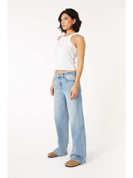 Gwen Relaxed Jeans-Denim-Vixen Collection, Day Spa and Women's Boutique Located in Seattle, Washington