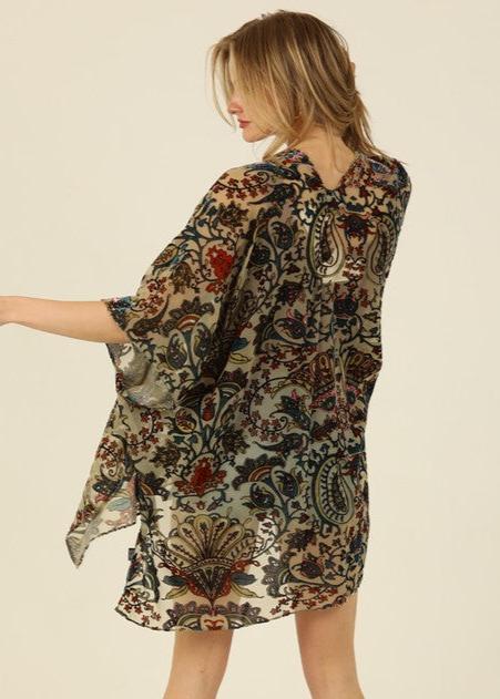 Paisley Kimono-Kimonos-Vixen Collection, Day Spa and Women's Boutique Located in Seattle, Washington