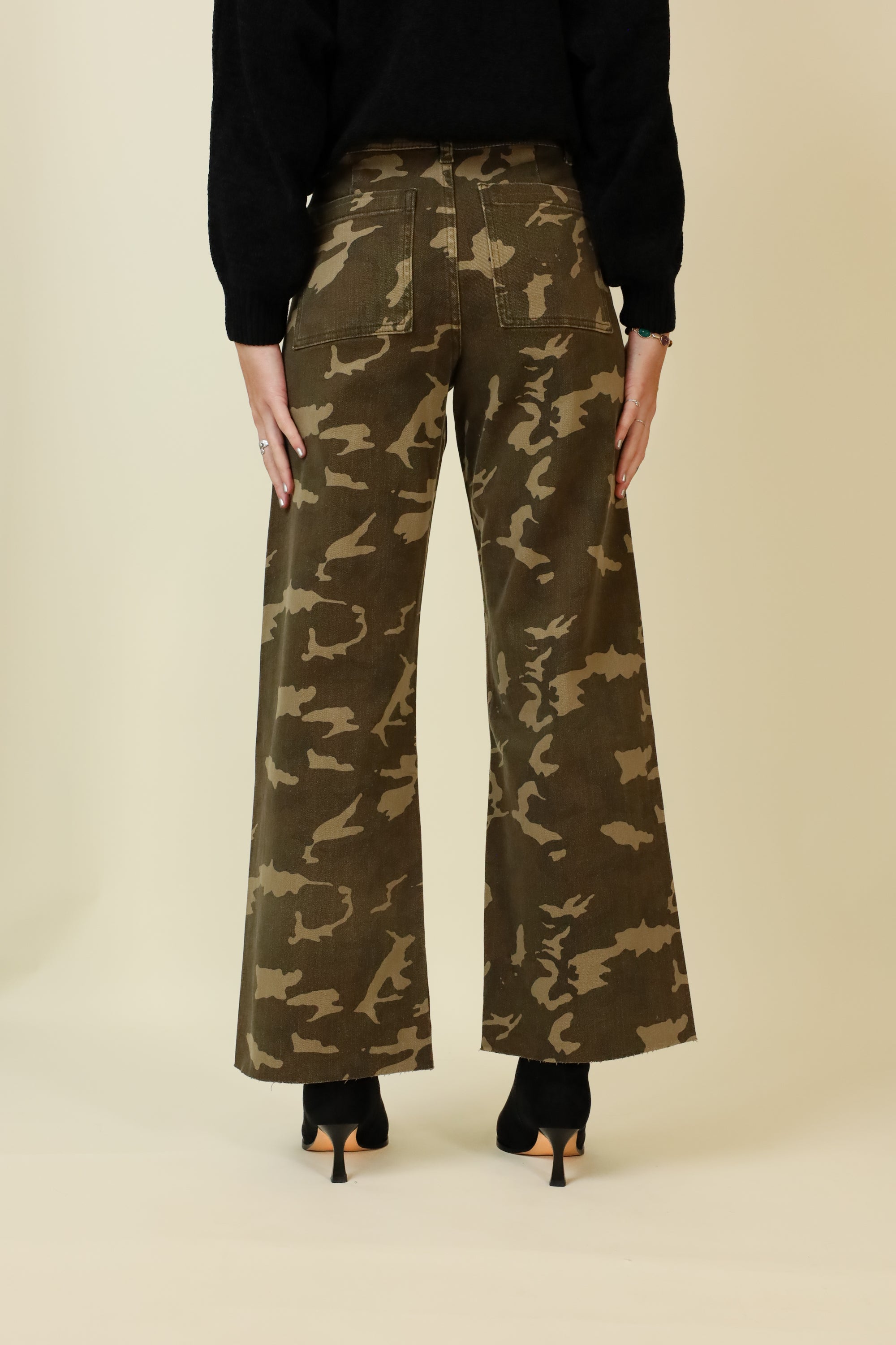 Tropicamo Muse Pants-Pants-Vixen Collection, Day Spa and Women's Boutique Located in Seattle, Washington