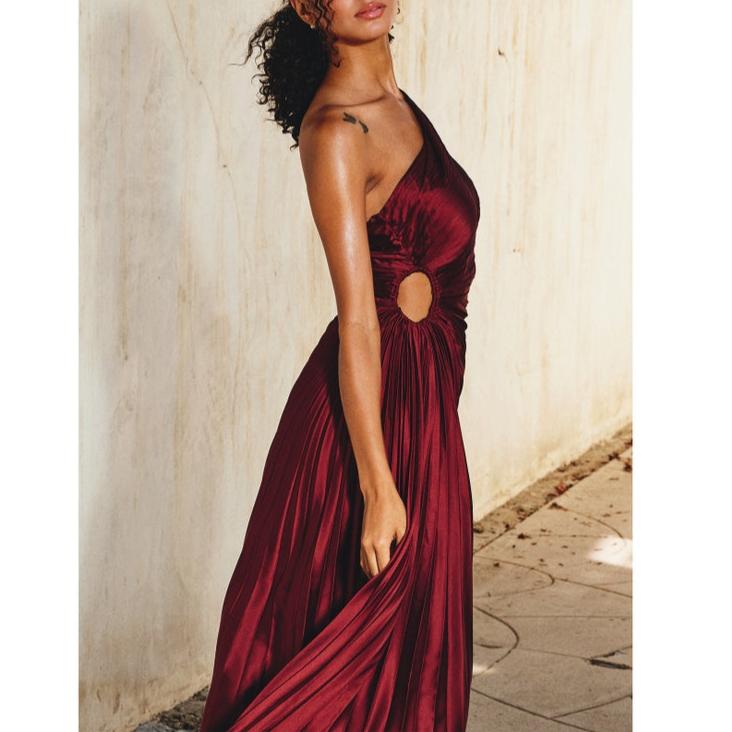 Valencia Pleated Maxi Dress-Dresses-Vixen Collection, Day Spa and Women's Boutique Located in Seattle, Washington
