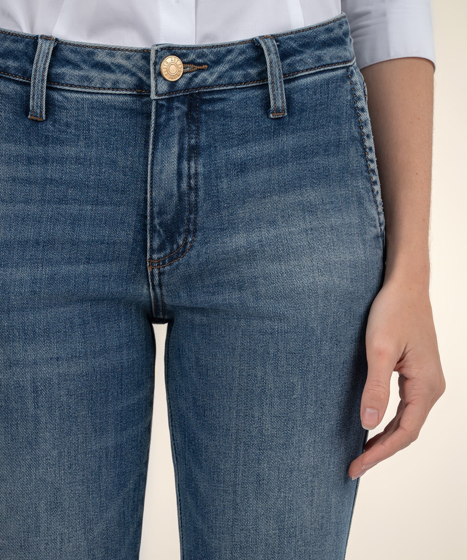 KUT Kelsey Mid Rise Ankle Flare-Denim-Vixen Collection, Day Spa and Women's Boutique Located in Seattle, Washington