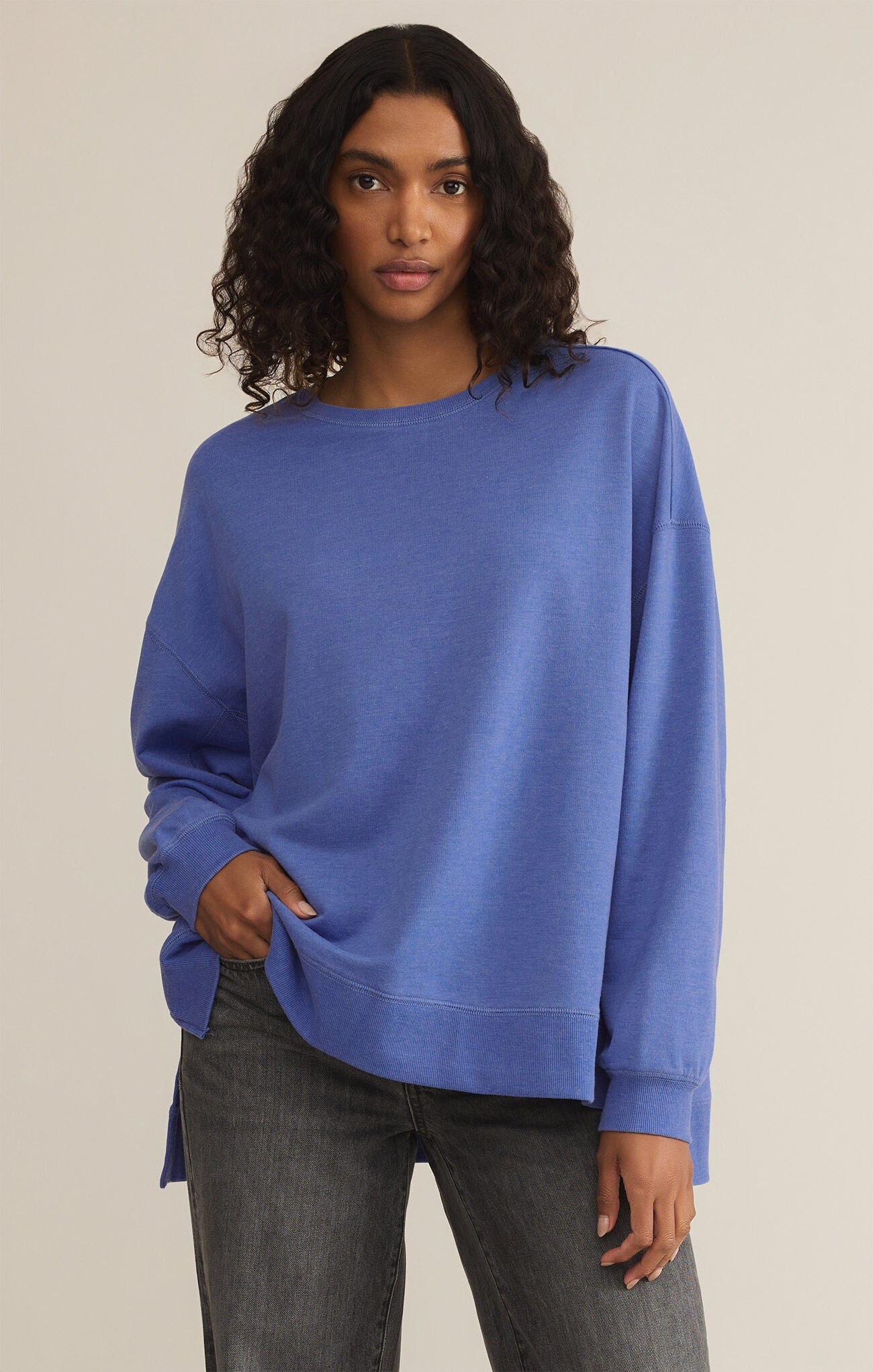 Z Supply Modern Weekender-Long Sleeves-Vixen Collection, Day Spa and Women's Boutique Located in Seattle, Washington