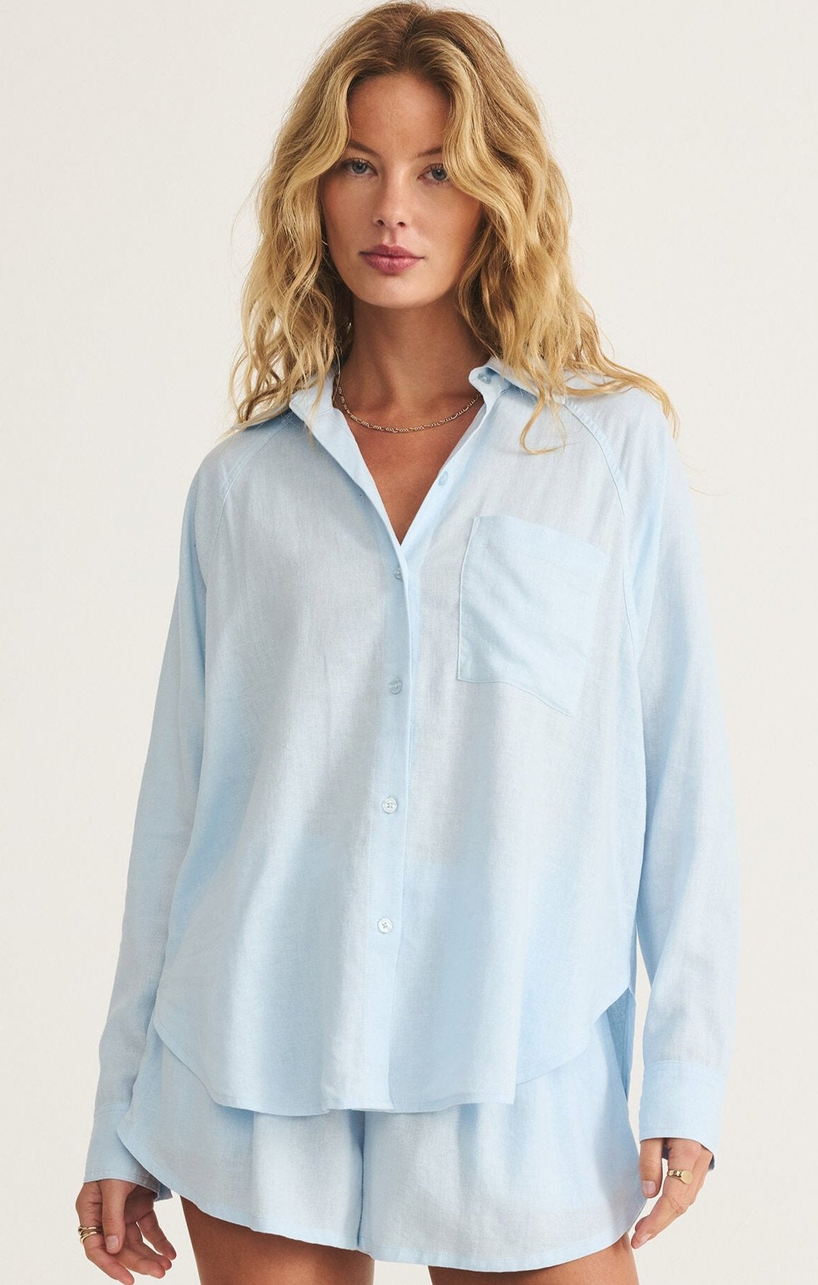 The Perfect Linen Top-Long Sleeves-Vixen Collection, Day Spa and Women's Boutique Located in Seattle, Washington