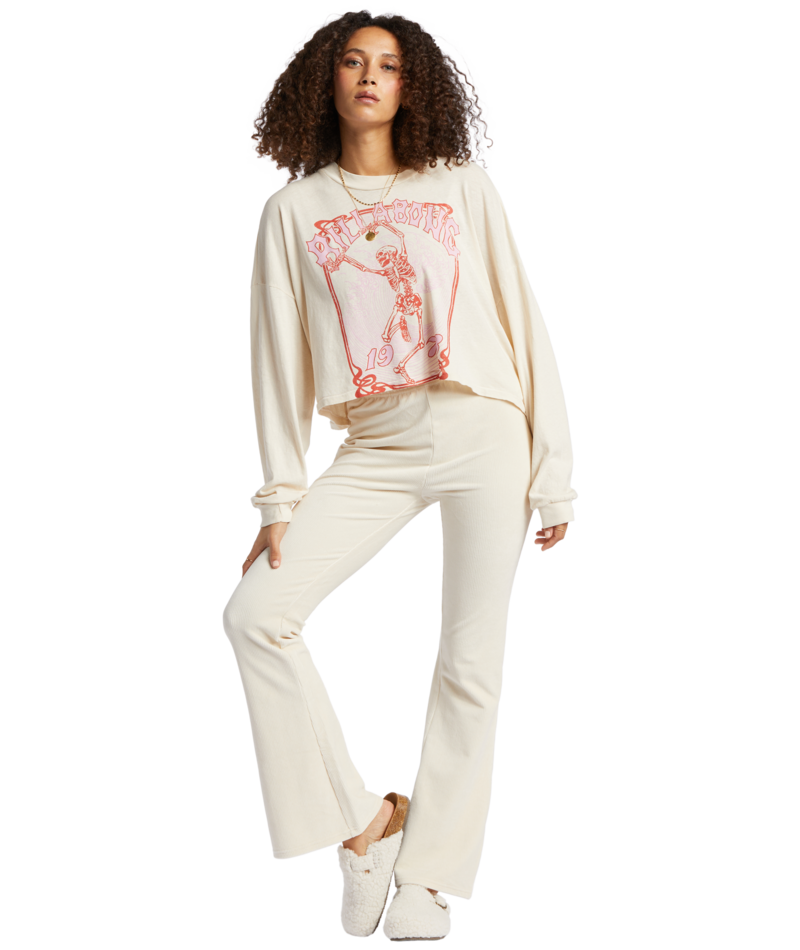 Beach Boyfriend Crop, White Cap-Long Sleeves-Vixen Collection, Day Spa and Women's Boutique Located in Seattle, Washington