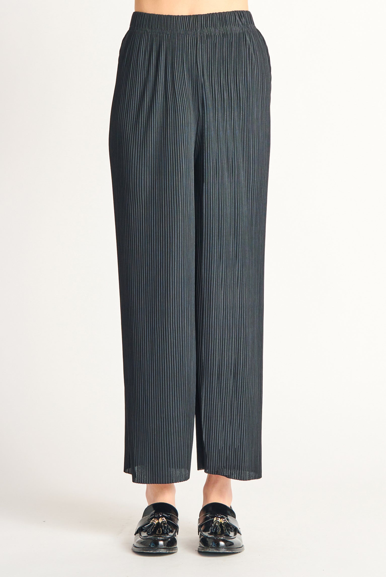 On Trend Pleated Pant, Black-Pants-Vixen Collection, Day Spa and Women's Boutique Located in Seattle, Washington