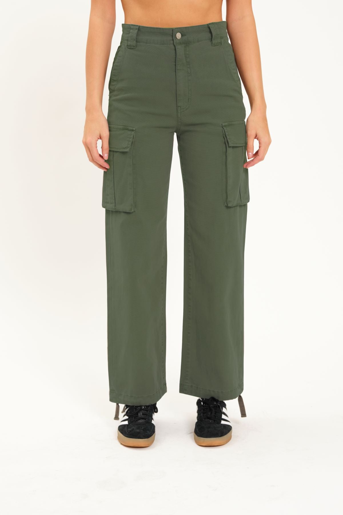 Daze Denim Cadet Cargo-Pants-Vixen Collection, Day Spa and Women's Boutique Located in Seattle, Washington