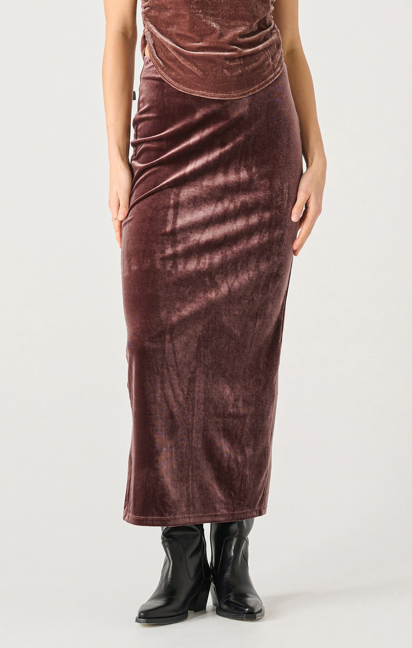 Amarantha Velvet Skirt-Skirts-Vixen Collection, Day Spa and Women's Boutique Located in Seattle, Washington