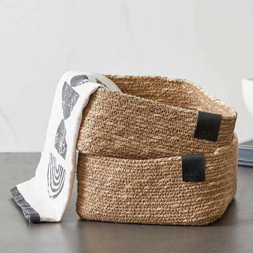 Seagrass Medium Square Holder-Home Decor-Vixen Collection, Day Spa and Women's Boutique Located in Seattle, Washington